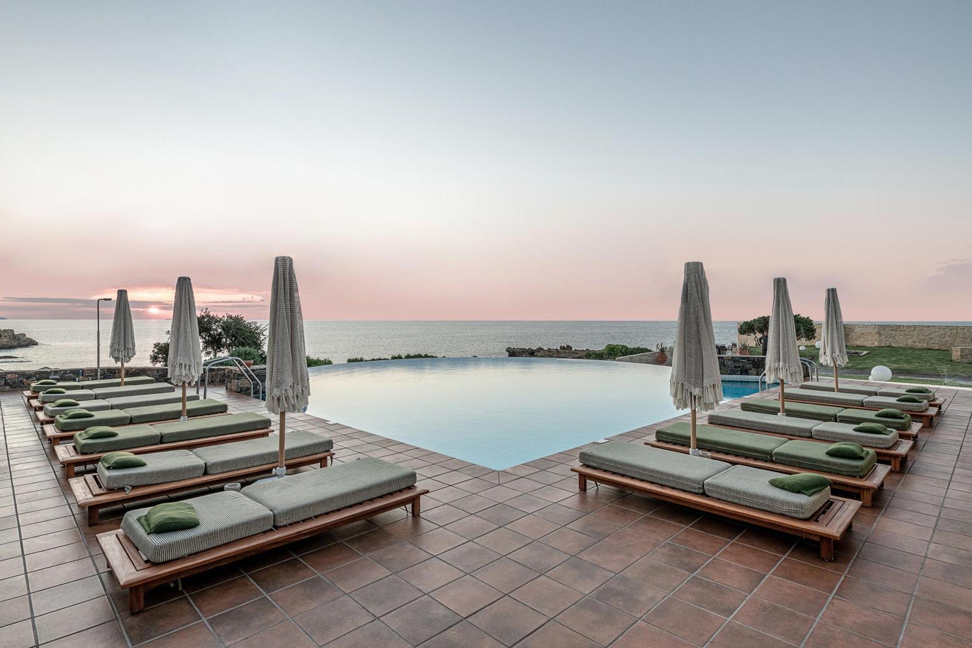 Kakkos Beach Hotel - Adults Only เอียราเปตรา ภายนอก รูปภาพ