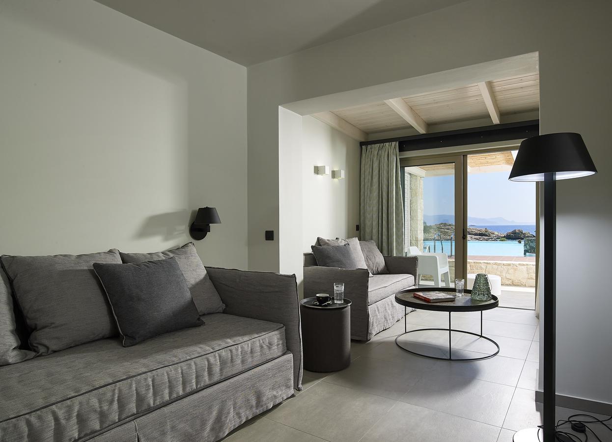 Kakkos Beach Hotel - Adults Only เอียราเปตรา ภายนอก รูปภาพ