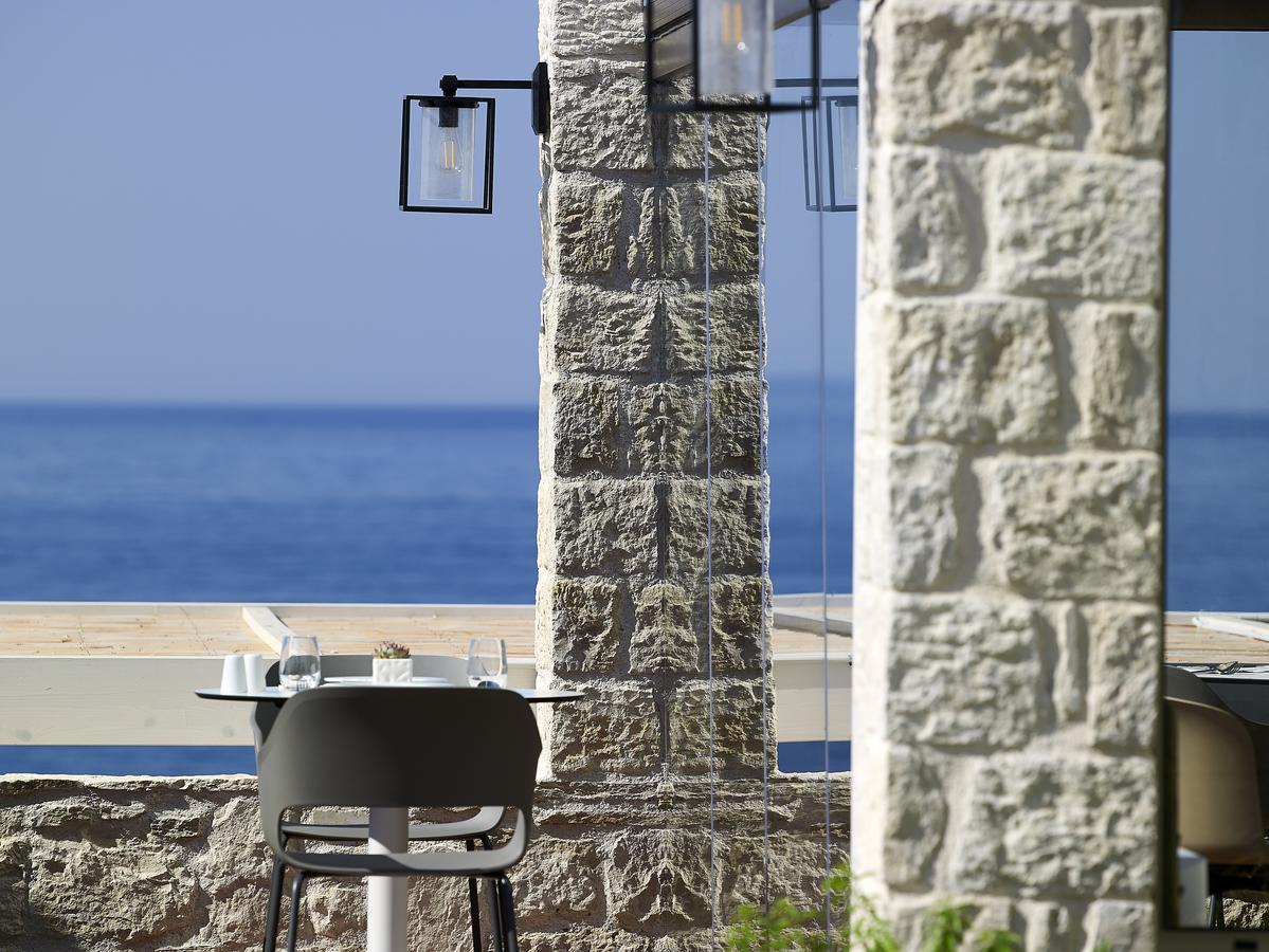 Kakkos Beach Hotel - Adults Only เอียราเปตรา ภายนอก รูปภาพ